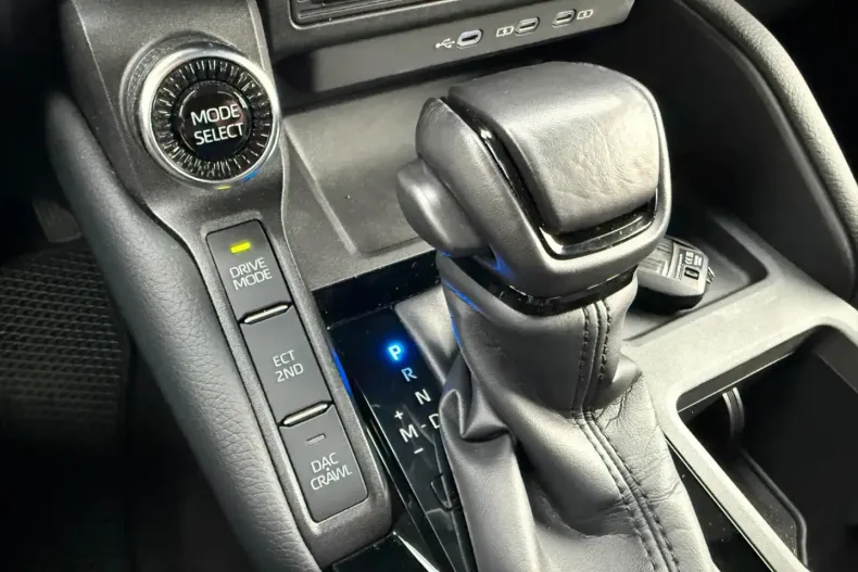 Toyota Land Cruiser din 2024 cu 27.000 km - oferta TOY188047 - foto 9