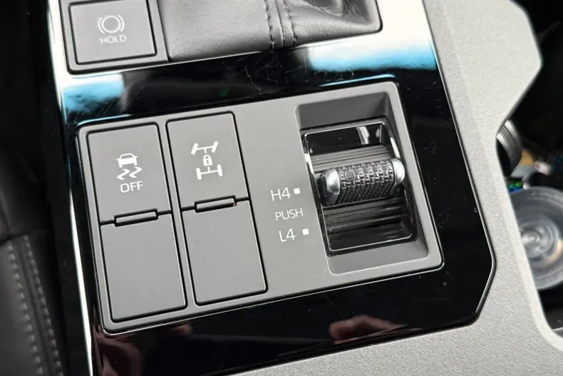 Toyota Land Cruiser din 2024 cu 27.000 km - oferta TOY188047 - foto 10