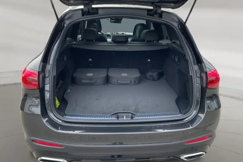 Mercedes-Benz GLC 300 (Clasa GLC) din 2024 cu 29.800 km - oferta MER188052 - foto 12