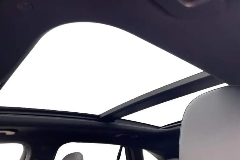 Mercedes-Benz GLC 300 (Clasa GLC) din 2024 cu 29.800 km - oferta MER188052 - foto 13