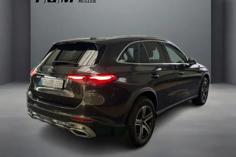 Mercedes-Benz GLC 300 (Clasa GLC) din 2024 cu 23.000 km - oferta MER188053 - foto 3