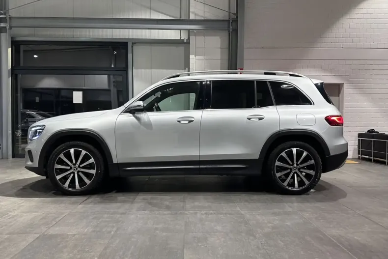 Mercedes-Benz GLB 200 (Clasa GLB) din 2021 cu 59.990 km - oferta MER188057 - foto 5