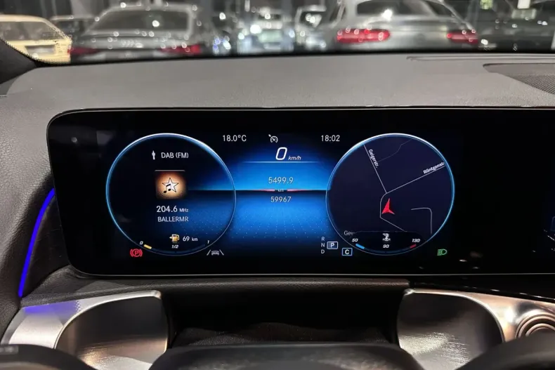 Mercedes-Benz GLB 200 (Clasa GLB) din 2021 cu 59.990 km - oferta MER188057 - foto 25