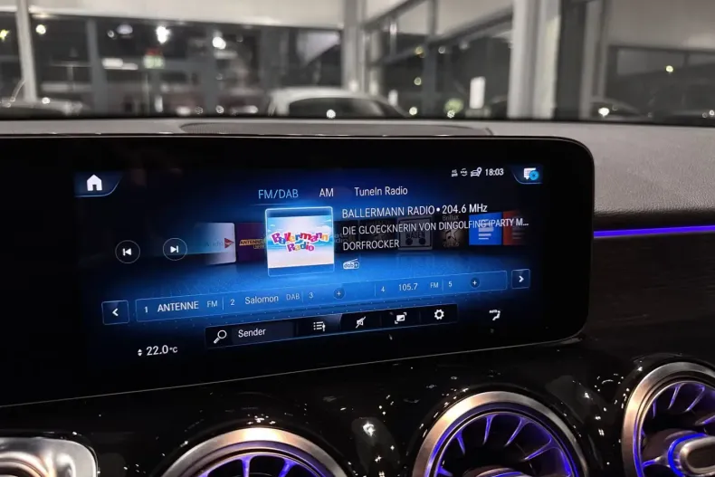 Mercedes-Benz GLB 200 (Clasa GLB) din 2021 cu 59.990 km - oferta MER188057 - foto 26