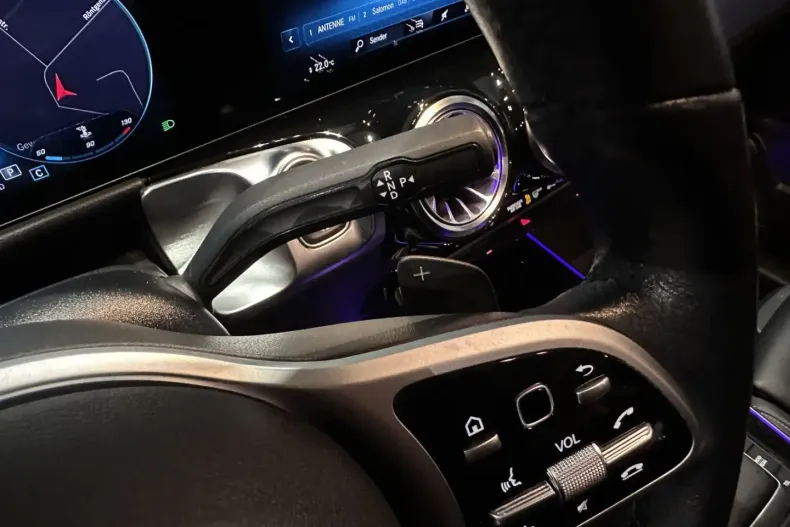 Mercedes-Benz GLB 200 (Clasa GLB) din 2021 cu 59.990 km - oferta MER188057 - foto 36