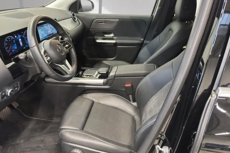 Mercedes-Benz GLA 250 (Clasa GLA) din 2022 cu 42.653 km - oferta MER188064 - foto 5