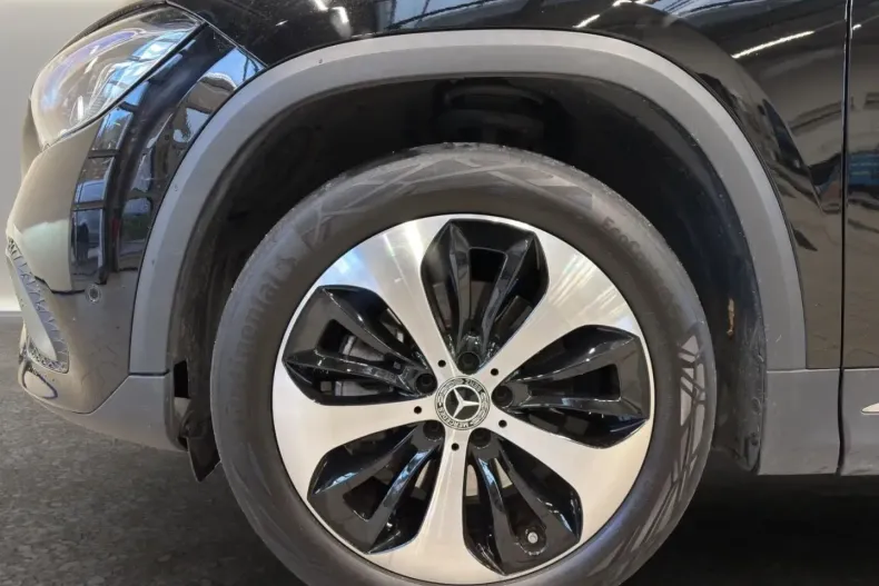 Mercedes-Benz GLA 250 (Clasa GLA) din 2022 cu 42.653 km - oferta MER188064 - foto 12