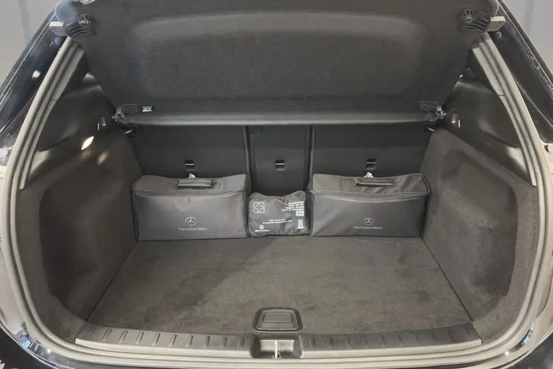 Mercedes-Benz GLA 250 (Clasa GLA) din 2022 cu 42.653 km - oferta MER188064 - foto 14