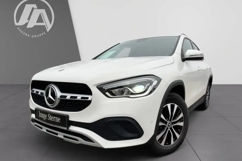 Mercedes-Benz GLA 250 (Clasa GLA) din 2022 cu 18.202 km - oferta MER188065 - foto 1