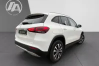 Mercedes-Benz GLA 250 (Clasa GLA) din 2022 cu 18.202 km - oferta MER188065 - foto 2