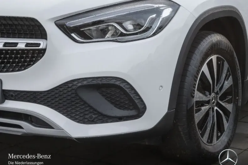 Mercedes-Benz GLA 250 (Clasa GLA) din 2022 cu 52.677 km - oferta MER188066 - foto 4
