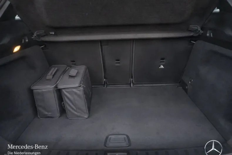 Mercedes-Benz GLA 250 (Clasa GLA) din 2022 cu 52.677 km - oferta MER188066 - foto 15