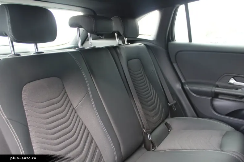 Mercedes-Benz GLA 250 (Clasa GLA) din 2022 cu 83.737 km - oferta MER188068 - foto 6