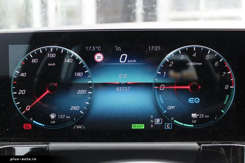 Mercedes-Benz GLA 250 (Clasa GLA) din 2022 cu 83.737 km - oferta MER188068 - foto 8