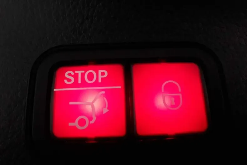 Mercedes-Benz GLA 250 (Clasa GLA) din 2022 cu 70.333 km - oferta MER188070 - foto 9