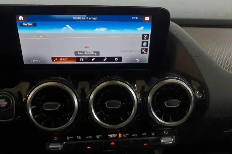 Mercedes-Benz GLA 250 (Clasa GLA) din 2022 cu 40.694 km - oferta MER188071 - foto 11