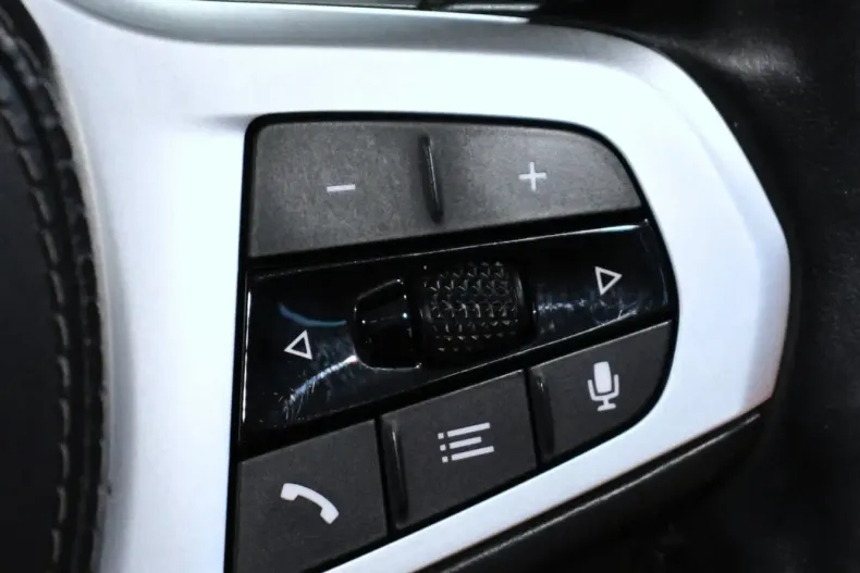 BMW 840 (Seria 8) din 2021 cu 71.923 km - oferta BMW188072 - foto 28