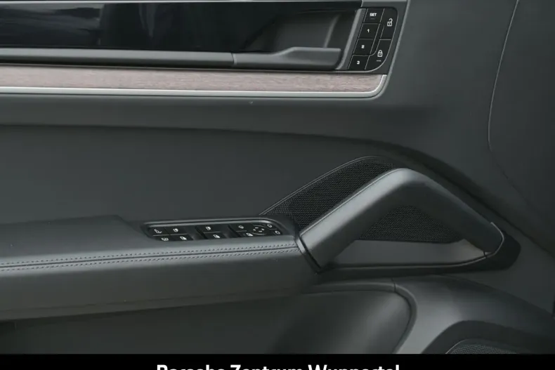 Porsche Cayenne din 2024 cu 9.659 km - oferta POR188080 - foto 16