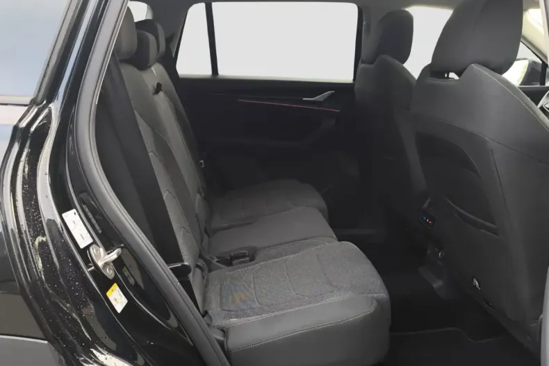 Skoda Kodiaq din 2025 cu 25.600 km - oferta SKO188095 - foto 18