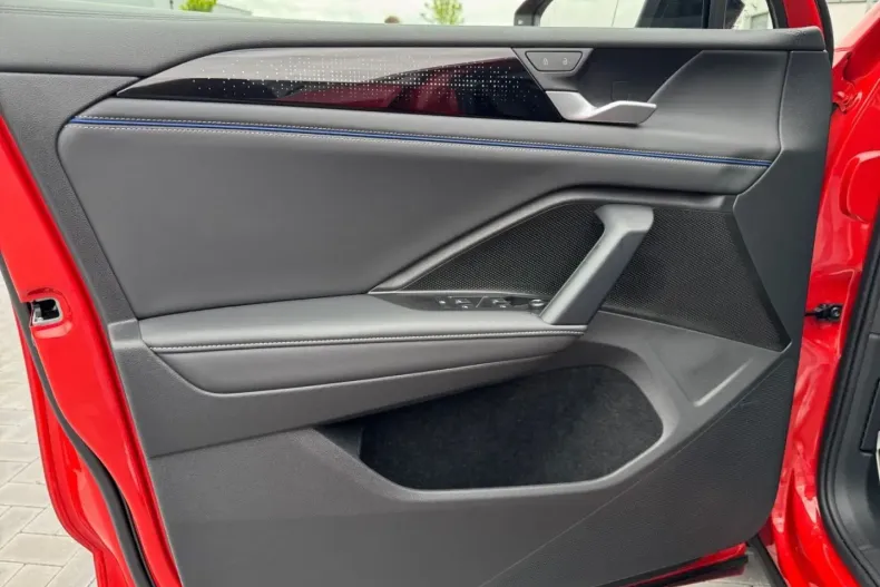 Volkswagen Tiguan din 2024 cu 12.447 km - oferta VOL188099 - foto 9