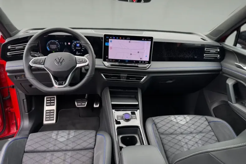 Volkswagen Tiguan din 2024 cu 12.447 km - oferta VOL188099 - foto 11