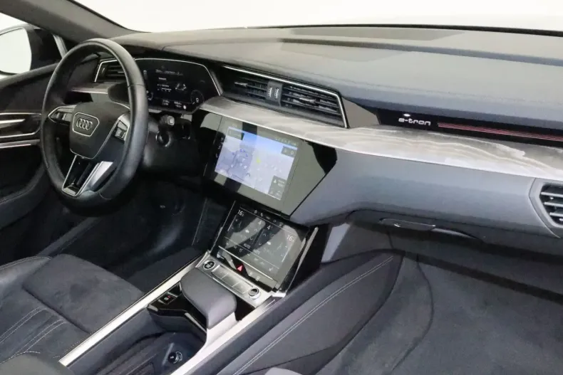 Audi Q8 e-tron din 2023 cu 51.202 km - oferta AUD188101 - foto 5