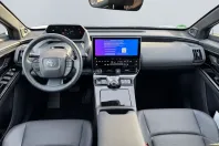 Toyota bZ4X din 2024 cu 2.310 km - oferta TOY188103 - foto 9