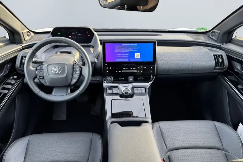 Toyota bZ4X din 2024 cu 2.310 km - oferta TOY188103 - foto 9