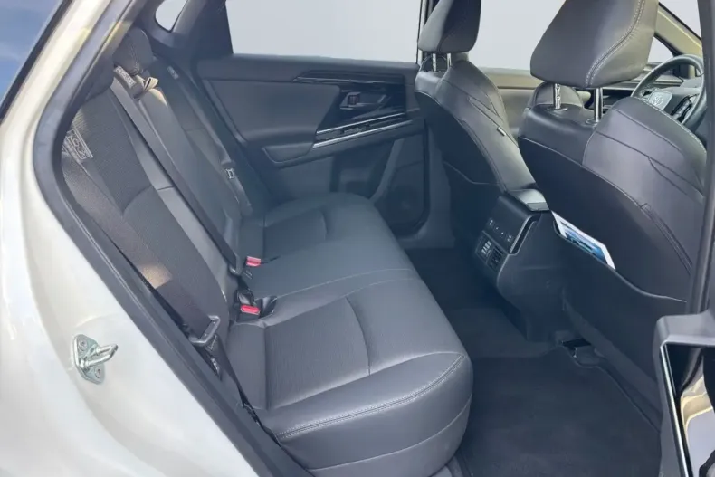 Toyota bZ4X din 2024 cu 2.310 km - oferta TOY188103 - foto 17