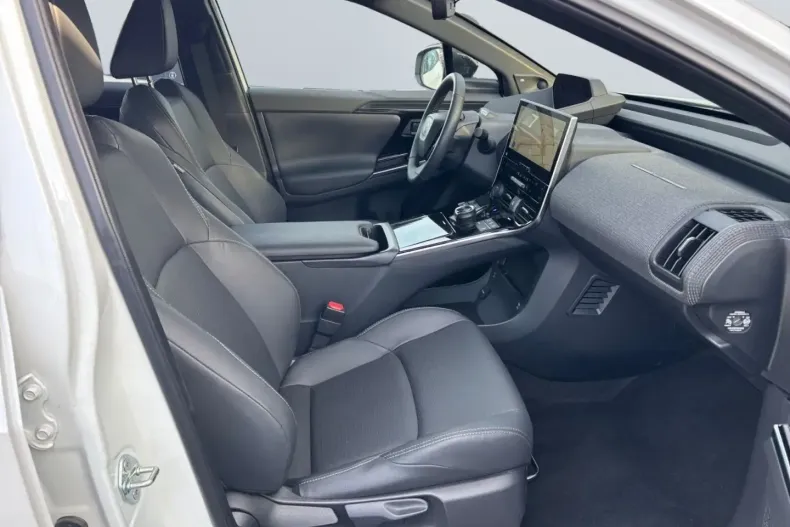 Toyota bZ4X din 2024 cu 2.310 km - oferta TOY188103 - foto 18