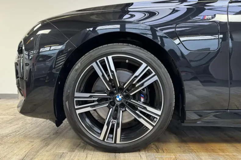 BMW 750 (Seria 7) din 2025 cu 17.700 km - oferta BMW188107 - foto 34