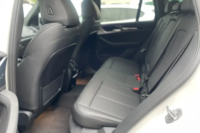 BMW X3 (Seria X) din 2024 cu 13.900 km - oferta BMW188109 - foto 10