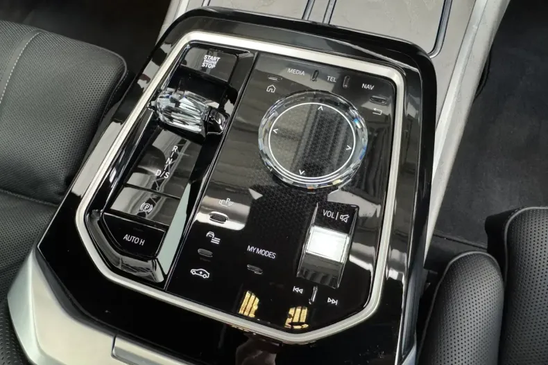 BMW M760 (Modele M) din 2025 cu 12.000 km - oferta BMW188116 - foto 32