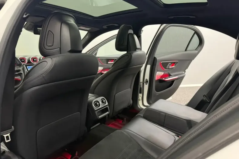 Mercedes-Benz C 300 (Clasa C) din 2022 cu 110.000 km - oferta MER188124 - foto 13