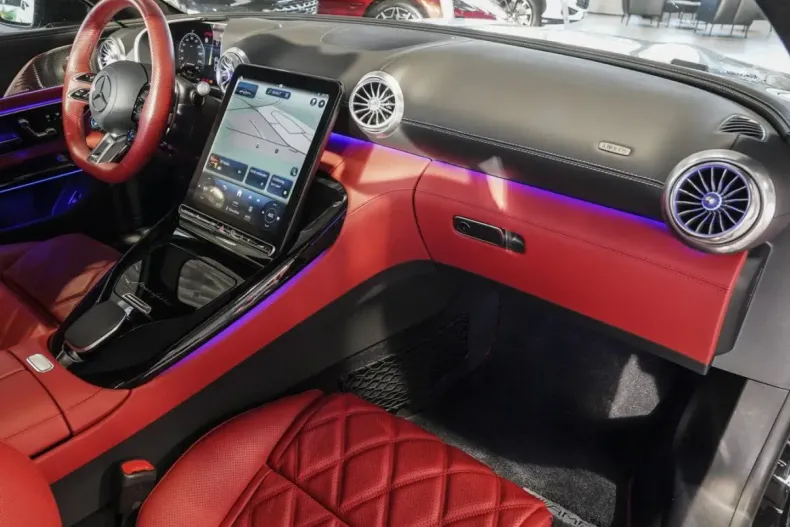Mercedes-Benz AMG GT (Clasa GT) din 2025 cu 9.887 km - oferta MER188129 - foto 13