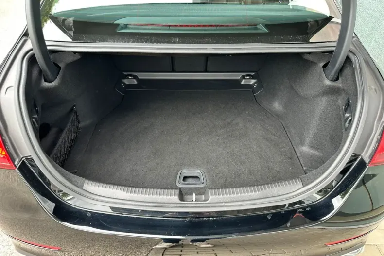 Mercedes-Benz C 300 (Clasa C) din 2024 cu 24.936 km - oferta MER188134 - foto 7