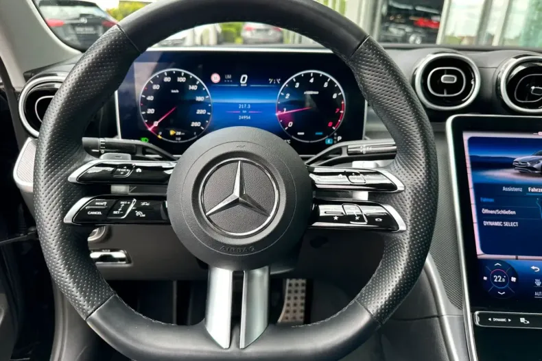 Mercedes-Benz C 300 (Clasa C) din 2024 cu 24.936 km - oferta MER188134 - foto 16