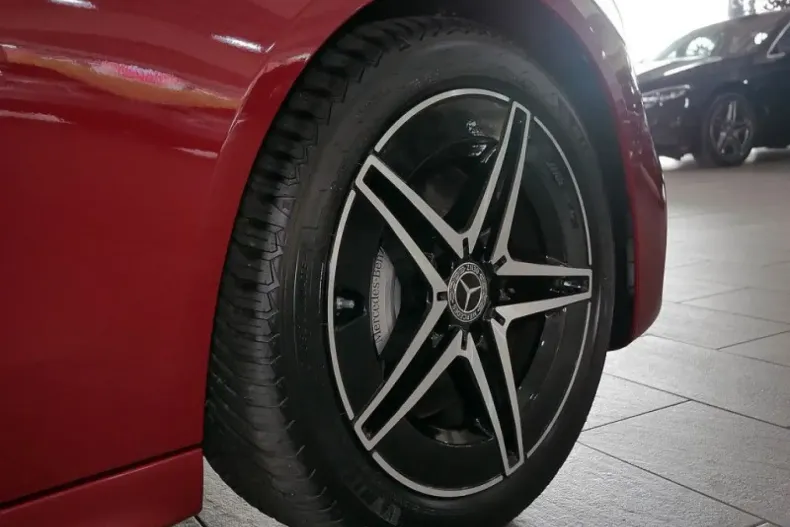 Mercedes-Benz C 200 (Clasa C) din 2024 cu 4.707 km - oferta MER188136 - foto 10