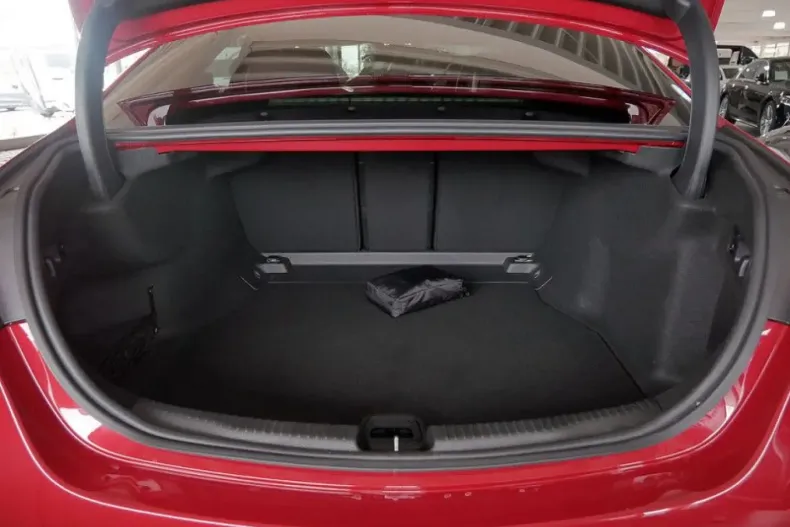 Mercedes-Benz C 200 (Clasa C) din 2024 cu 4.707 km - oferta MER188136 - foto 11