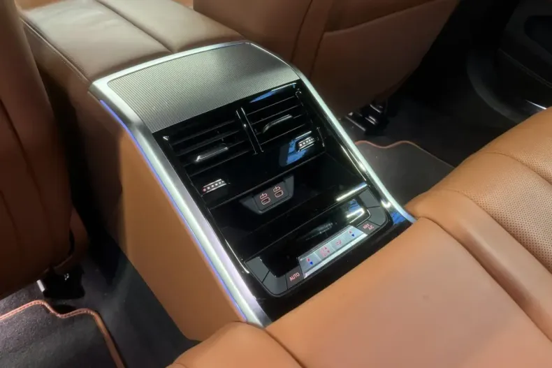 BMW M850 (Modele M) din 2022 cu 36.450 km - oferta BMW188138 - foto 16