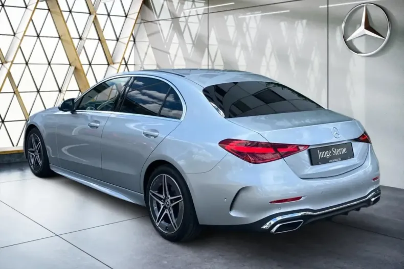 Mercedes-Benz C 200 (Clasa C) din 2024 cu 13.870 km - oferta MER188139 - foto 12