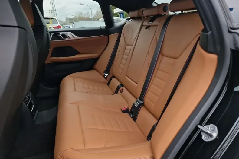 BMW i4 (Seria i) din 2022 cu 29.131 km - oferta BMW188140 - foto 15