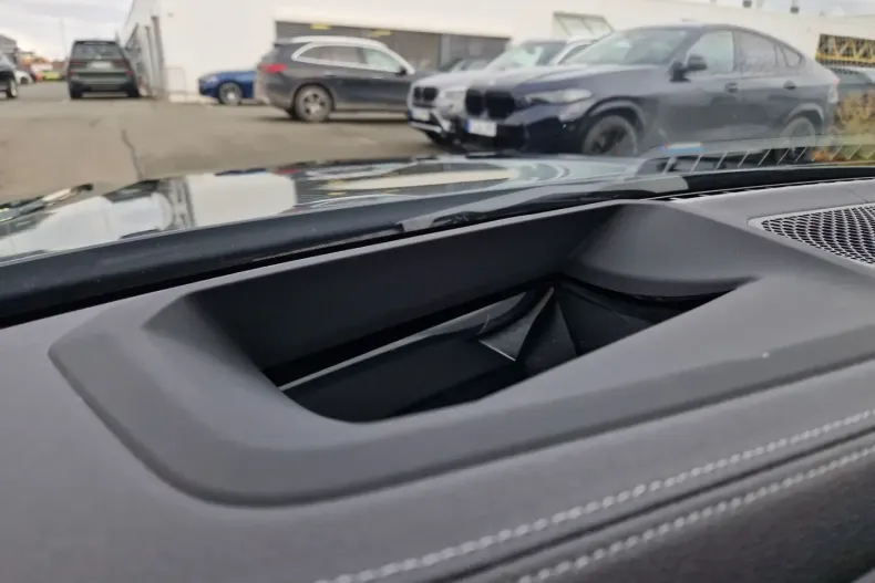 BMW i4 (Seria i) din 2022 cu 29.131 km - oferta BMW188140 - foto 23