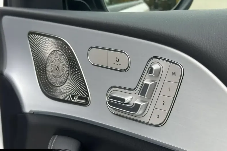 Mercedes-Benz GLE 300 (Clasa GLE) din 2024 cu 35.900 km - oferta MER188144 - foto 12