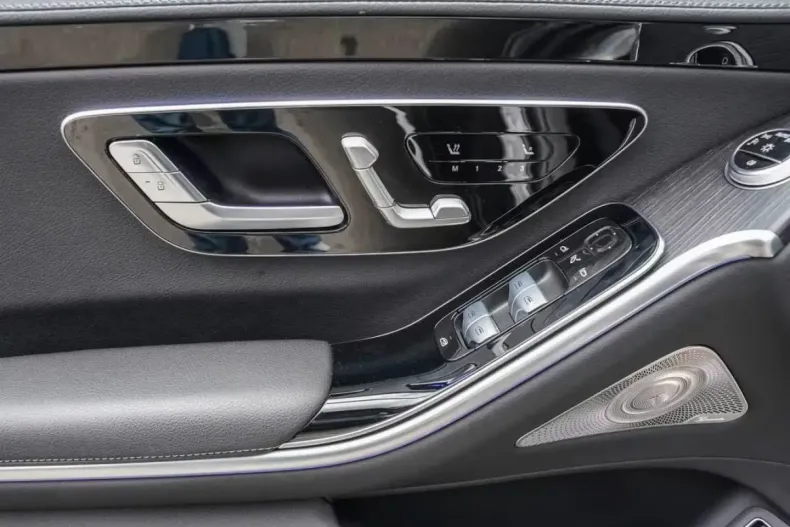 Mercedes-Benz S 580 (Clasa S) din 2022 cu 48.500 km - oferta MER188159 - foto 11