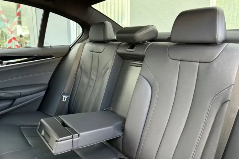 BMW 530 (Seria 5) din 2022 cu 31.361 km - oferta BMW188161 - foto 5