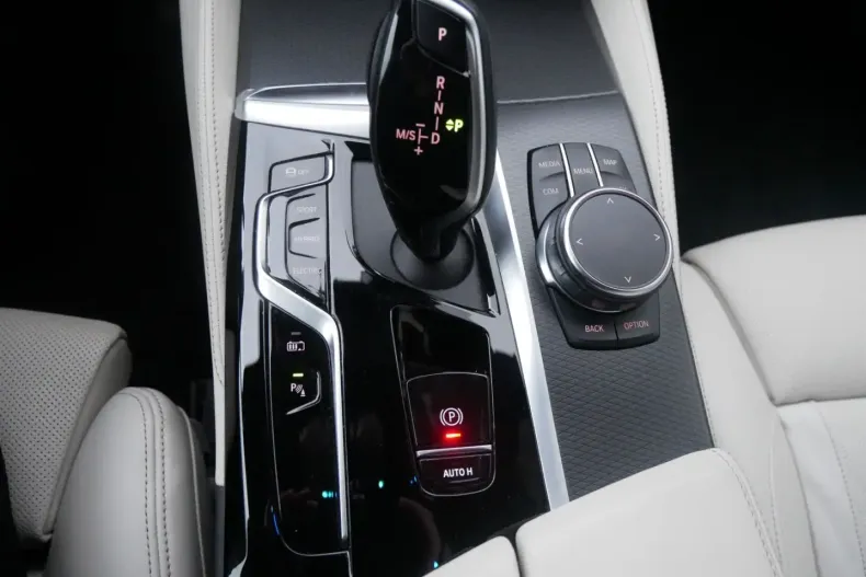 BMW 530 (Seria 5) din 2022 cu 96.420 km - oferta BMW188167 - foto 24