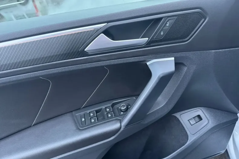 Volkswagen Tiguan din 2021 cu 84.367 km - oferta VOL188172 - foto 14