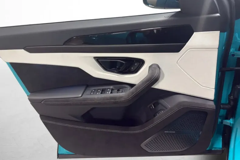 Lamborghini Urus din 2025 cu 5.510 km - oferta LAM188180 - foto 18