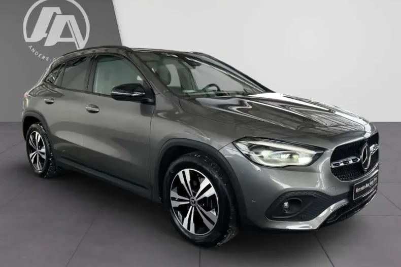Mercedes-Benz GLA 200 (Clasa GLA) din 2022 cu 56.704 km - oferta MER188183 - foto 5